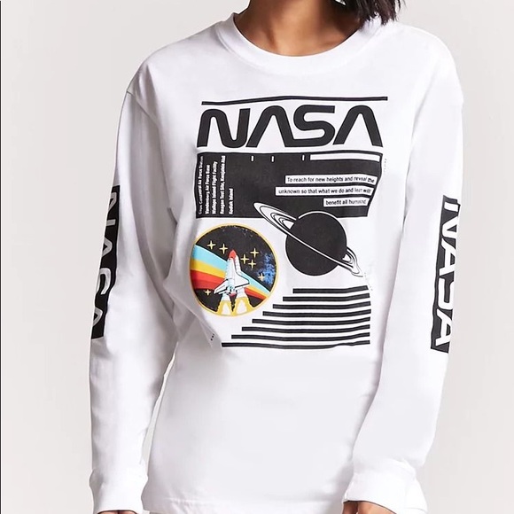 Forever 21 Sweaters - forever 21 white nasa crew neck- s